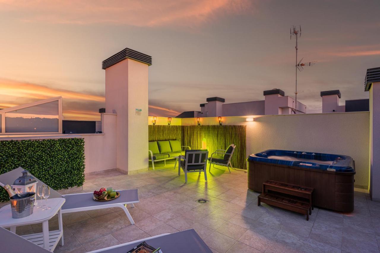 La Zenia Cocoon - Luxury Penthouse With Jacuzzi, 2 Pools, Indoor Heated Pool, Sauna, Gym, Playstation Apartment Dehesa de Campoamor  Exterior photo